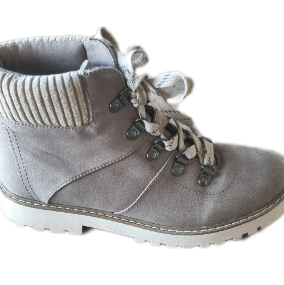 CLIFFS BY WHITE MOUNTAIN Women's Portsmouth tan Ankle Outdoor Hiking Boot Sz 7